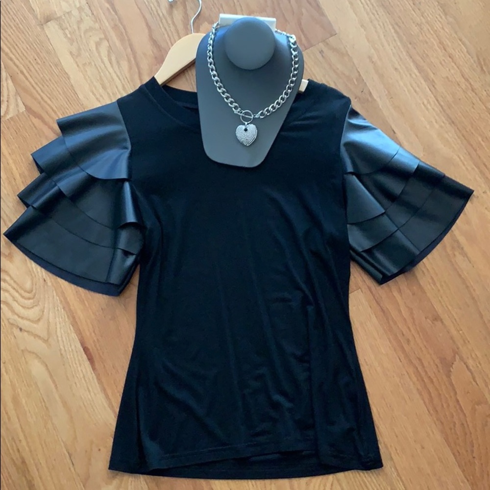 Pink‎ - New Gracia faux leather sleeve